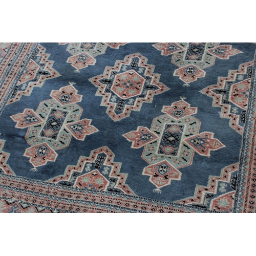 279 - LARGE HAND KNOTTED WOOL RUG
274 X 187CM