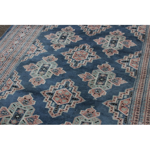 279 - LARGE HAND KNOTTED WOOL RUG
274 X 187CM