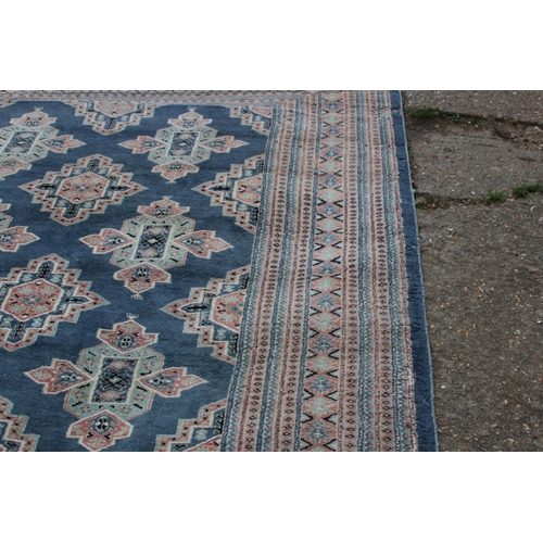 279 - LARGE HAND KNOTTED WOOL RUG
274 X 187CM