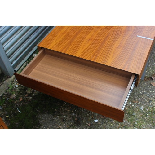 48 - RETRO COFFEE TABLE AND PAIR OF BENCHES 
42 X 74 X 44CM