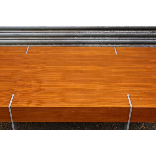 48 - RETRO COFFEE TABLE AND PAIR OF BENCHES 
42 X 74 X 44CM