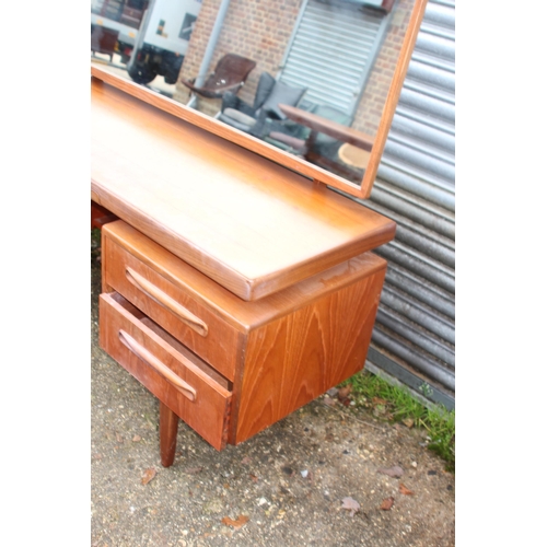 51 - G PLAN FRESCO DRESSING TABLE - BOTTOM DRAWER RUNNERS ARE MISSING 
153 X 47 X 120CM