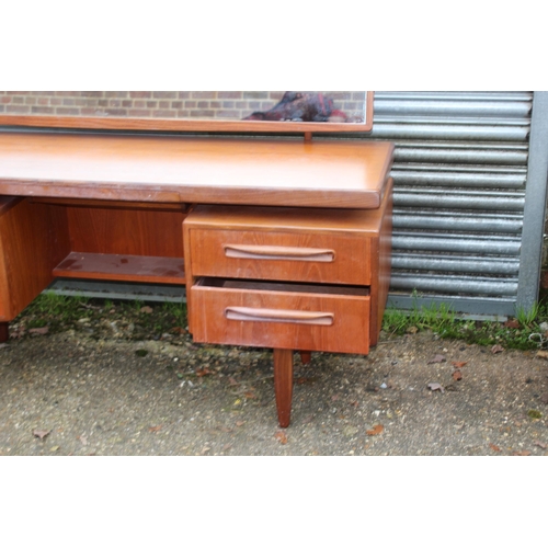 51 - G PLAN FRESCO DRESSING TABLE - BOTTOM DRAWER RUNNERS ARE MISSING 
153 X 47 X 120CM