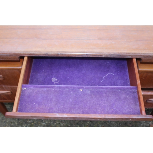 51 - G PLAN FRESCO DRESSING TABLE - BOTTOM DRAWER RUNNERS ARE MISSING 
153 X 47 X 120CM