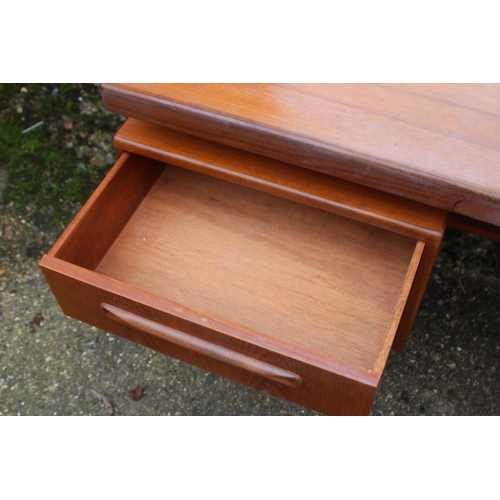 51 - G PLAN FRESCO DRESSING TABLE - BOTTOM DRAWER RUNNERS ARE MISSING 
153 X 47 X 120CM