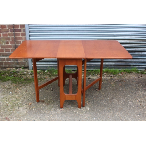 69 - RETRO DROP LEAF TABLE AND 4 CHAIRS 
144 X 83 X 74CM