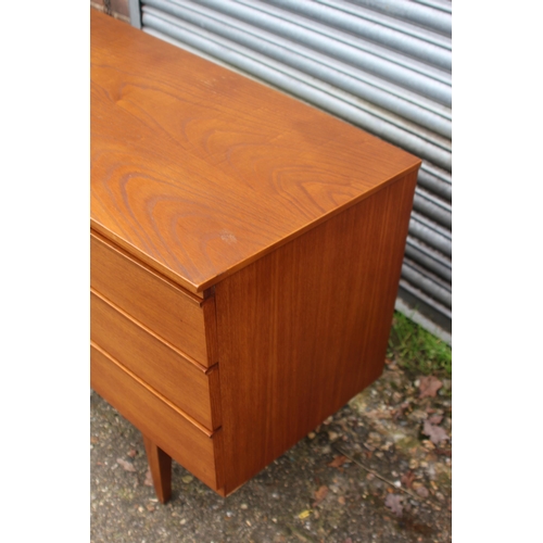 71 - RETRO BEAUTILITY SIDEBOARD 
189 X 48 X 78CM