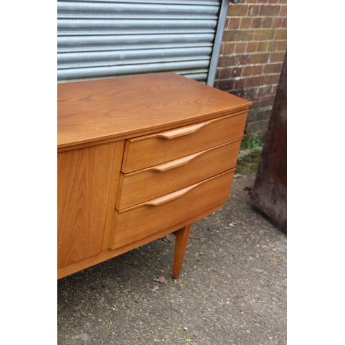 71 - RETRO BEAUTILITY SIDEBOARD 
189 X 48 X 78CM