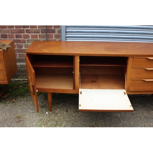 71 - RETRO BEAUTILITY SIDEBOARD 
189 X 48 X 78CM