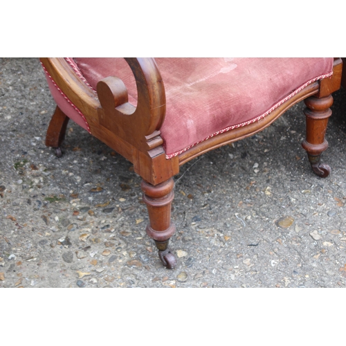 79 - 2 X ANTIQUE ARMCHAIRS
67 X 72 X 95CM