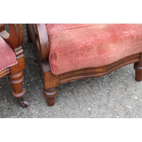 79 - 2 X ANTIQUE ARMCHAIRS
67 X 72 X 95CM