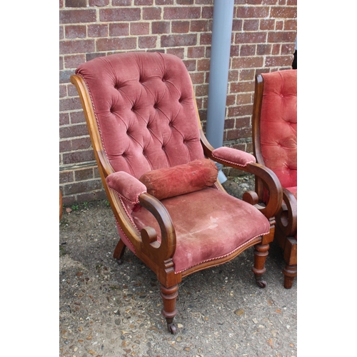 79 - 2 X ANTIQUE ARMCHAIRS
67 X 72 X 95CM