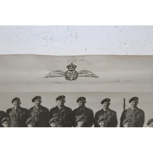 907 - RAF CAMEO PEWTER PINT TANKARD AND EMBROIDERED COVER - GEORGE VI 1940'S AND RAF PHOTO FROM 1952