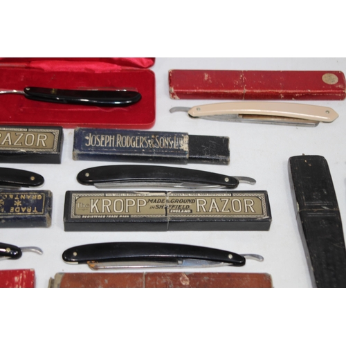 1029 - QUANTITY OF VINTAGE CUT THROAT RAZORS