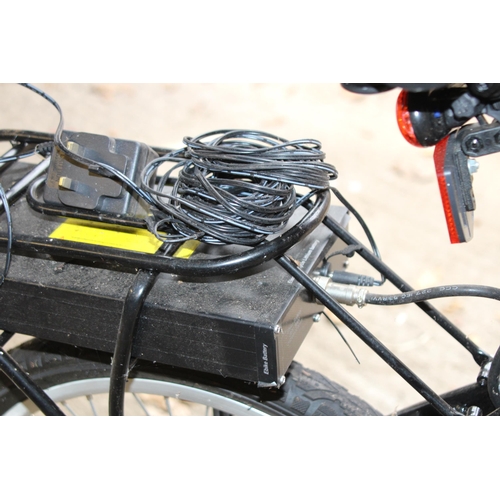 148 - FOLDING ZIPPER ELECTRIC BIKE WITH HELMET AND CHARGER UNIT