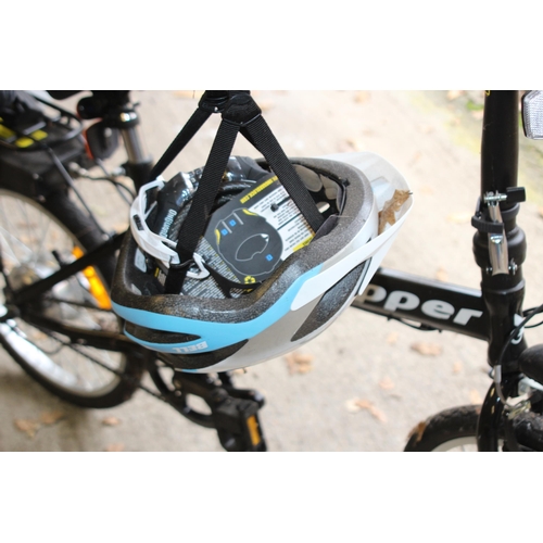 148 - FOLDING ZIPPER ELECTRIC BIKE WITH HELMET AND CHARGER UNIT