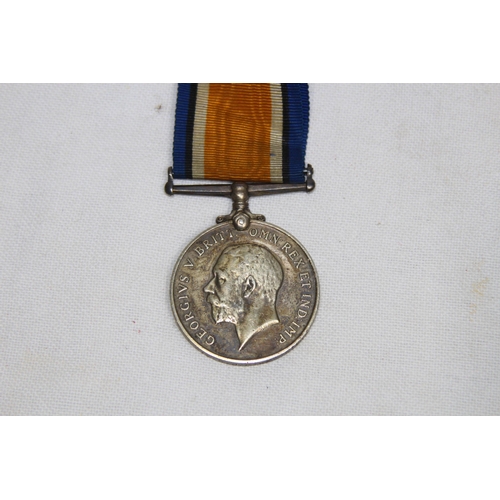 916 - 3 X WWI MEDALS 19337 PTE O.J  PIKE WILTS REG