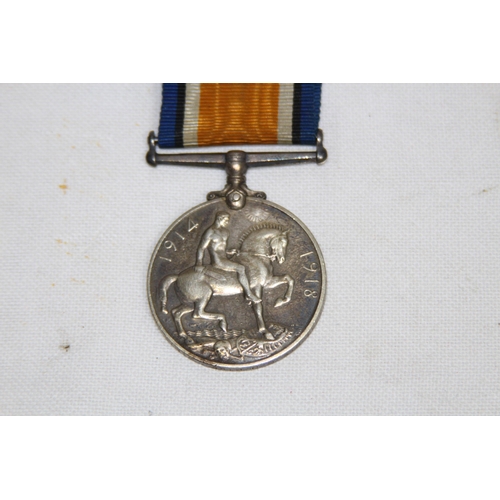 916 - 3 X WWI MEDALS 19337 PTE O.J  PIKE WILTS REG