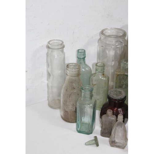 363 - QUANTITY OF ANTIQUE AND VINTAGE BOTTLES ETC
36CM