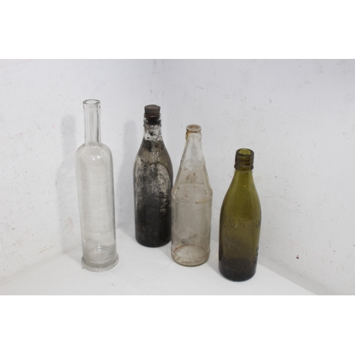 363 - QUANTITY OF ANTIQUE AND VINTAGE BOTTLES ETC
36CM