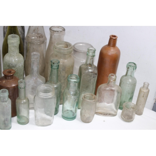 363 - QUANTITY OF ANTIQUE AND VINTAGE BOTTLES ETC
36CM