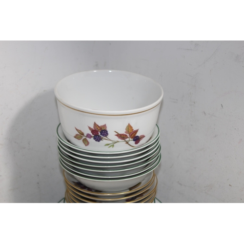 364 - LARGE QUANTITY OF ROYAL WORCESTER EVESHAM CHINA