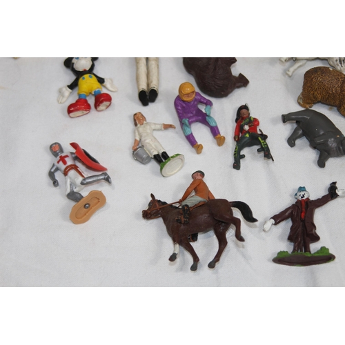 782 - QUANTITY OF FIGURES INCLUDING BRITAINS FARM AND ZOO