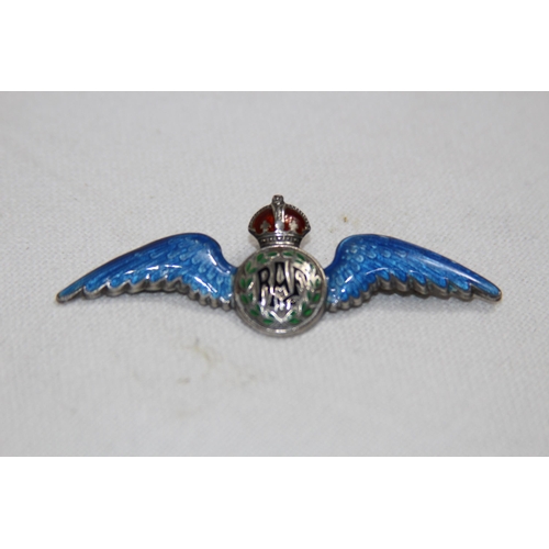 919 - SILVER SWEETHEART RAF BADGE