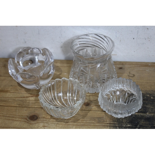 371 - QUANTITY OF GOOD GLASSWARE
33CM