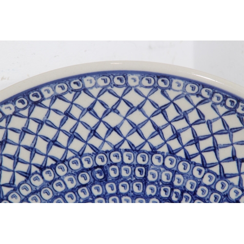 372 - QUANTITY OF BLUE AND WHITE CHINA x7
37CM