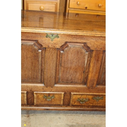 94 - LARGE ANTIQUE JACOBEAN COFFER WITH CANDLE BOX
160 X 57 X 90CM