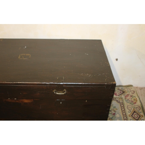 93 - VINTAGE TRUNK 
56 X 110 X 74CM