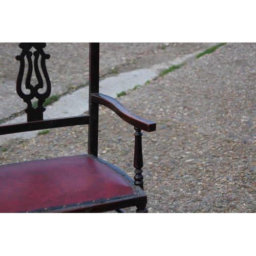 119 - EDWARDIAN LOVERS SEAT 
110 X 45 X 90CM