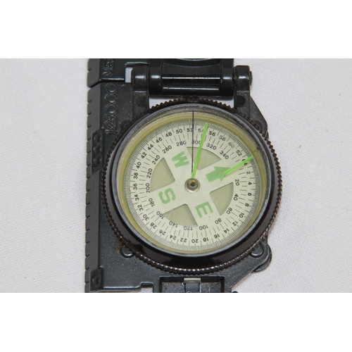 1033 - PAIR OF COMPASSES