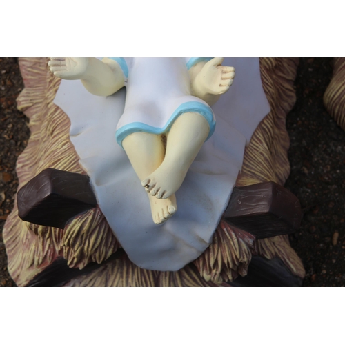 144 - LARGE NATIVITY SET WITH BOXES  X8
110CM