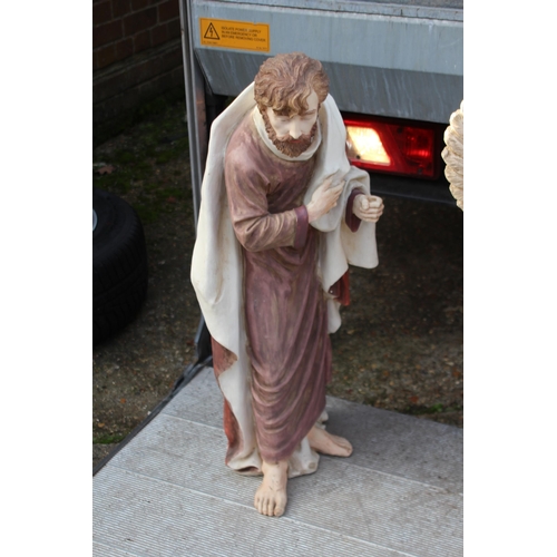 145 - LARGE NATIVITY SET  X7
92CM