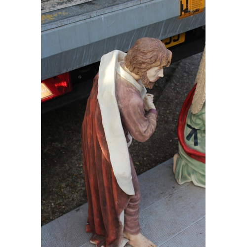 145 - LARGE NATIVITY SET  X7
92CM