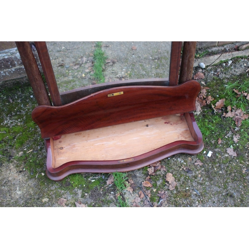 206 - VINTAGE DRESSING TABLE MIRROR
88 X 69CM