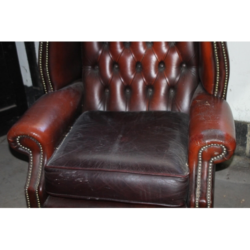 124 - CHESTERFIELD WINGBACK CHAIR
82 X 75 X 110CM