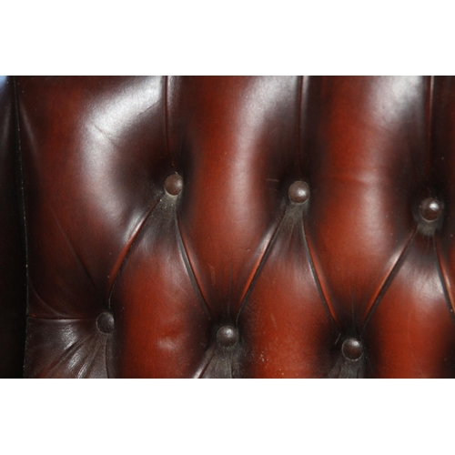 124 - CHESTERFIELD WINGBACK CHAIR
82 X 75 X 110CM