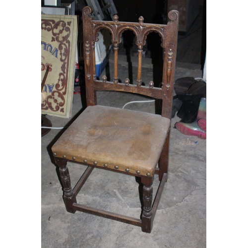 125 - SET OF SIX ORNATE BROWN LEATHER CHAIRS 
54 X 59 X 97CM