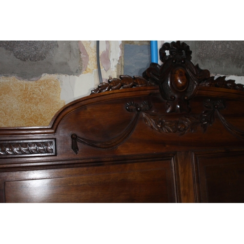 129 - VINTAGE CARVED BED FRAME 
157 X 200 X 156CM