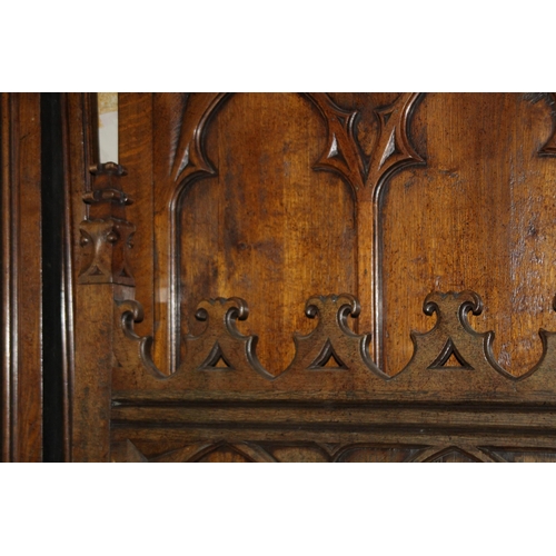 130 - VINTAGE GOTHIC OAK CARVED BED FRAME 
163 X 195 X 220CM