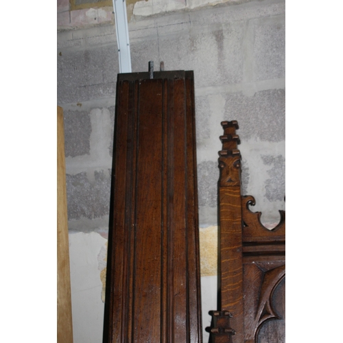 130 - VINTAGE GOTHIC OAK CARVED BED FRAME 
163 X 195 X 220CM