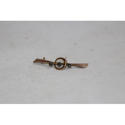 1202 - 9CT GOLD PIN