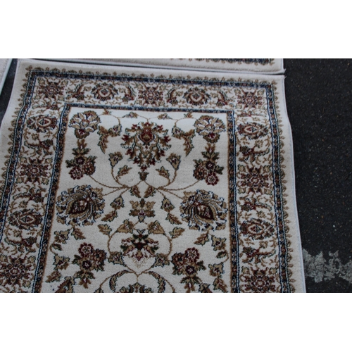 281 - QUANTITY OF RUGS  x4
290 X 79CM