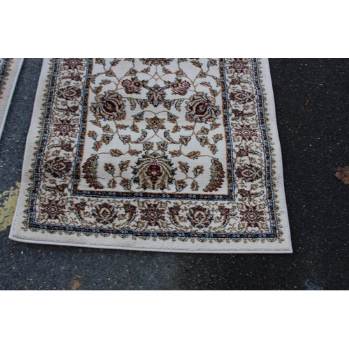 281 - QUANTITY OF RUGS  x4
290 X 79CM