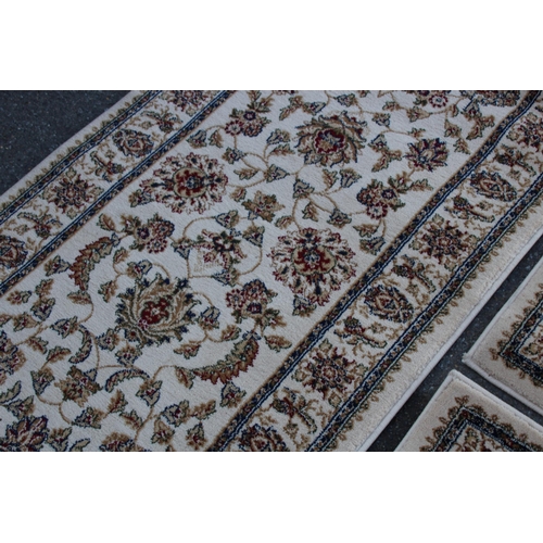 281 - QUANTITY OF RUGS  x4
290 X 79CM