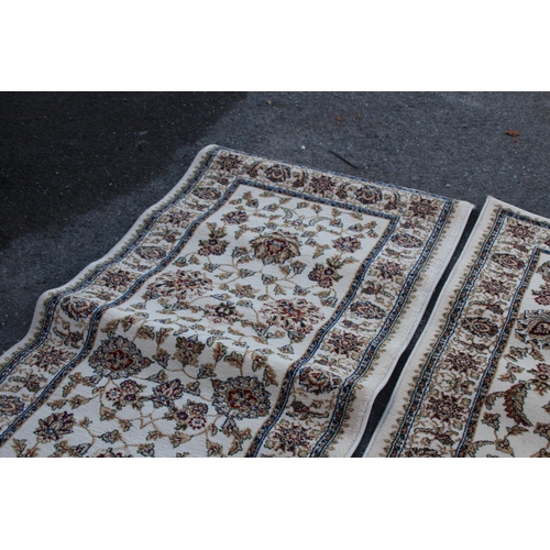 281 - QUANTITY OF RUGS  x4
290 X 79CM