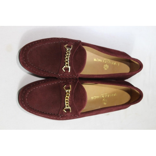 680 - FAIRFAX AND FAVOUR SUEDE APSLEY OXBLOOD LOAFER SIZE 4 IN BOX